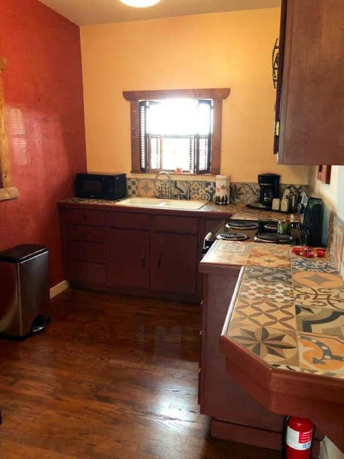 Bed and Breakfast El Viejo Adobe - Across From Sul Ross Campus Alpine Exterior foto